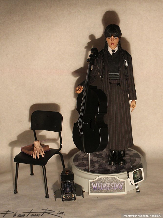Wednesday (Hot Toys) + кастомизация