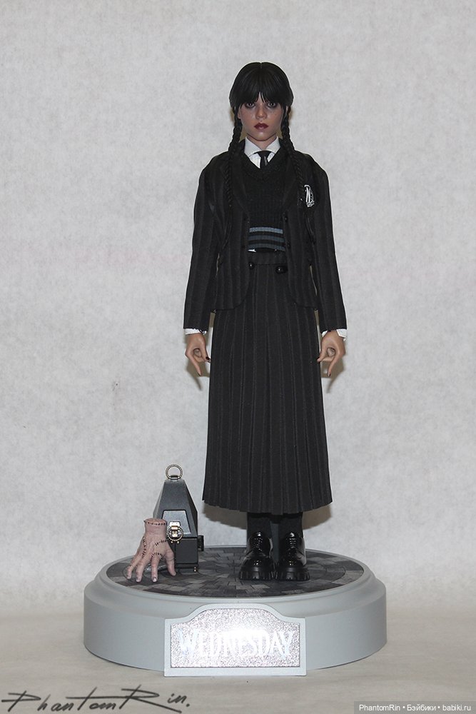 Wednesday (Hot Toys) + кастомизация
