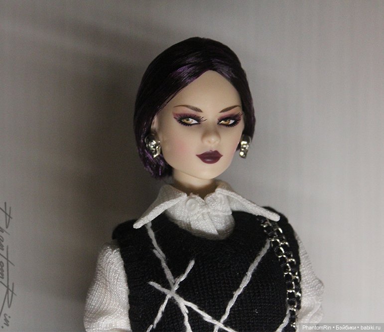 Navia Phan "Fierce Seduction"