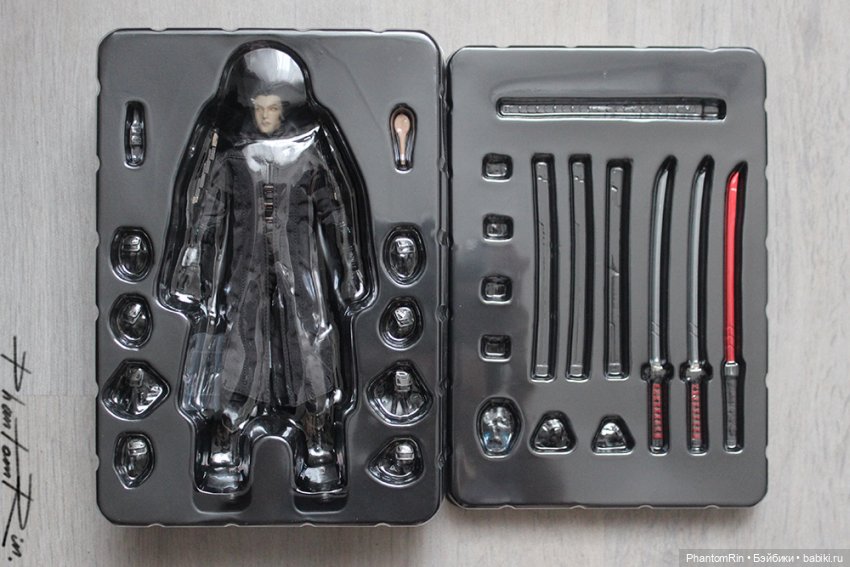 VToys x BMS x Crazy Figure - Cyberpunk Samurai Taki (1/12)