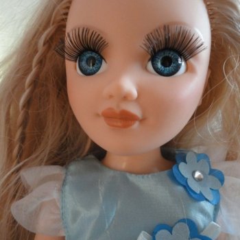 Как клеить реснички?