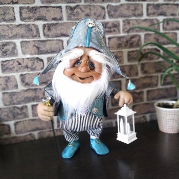 Гном аристократ 😄