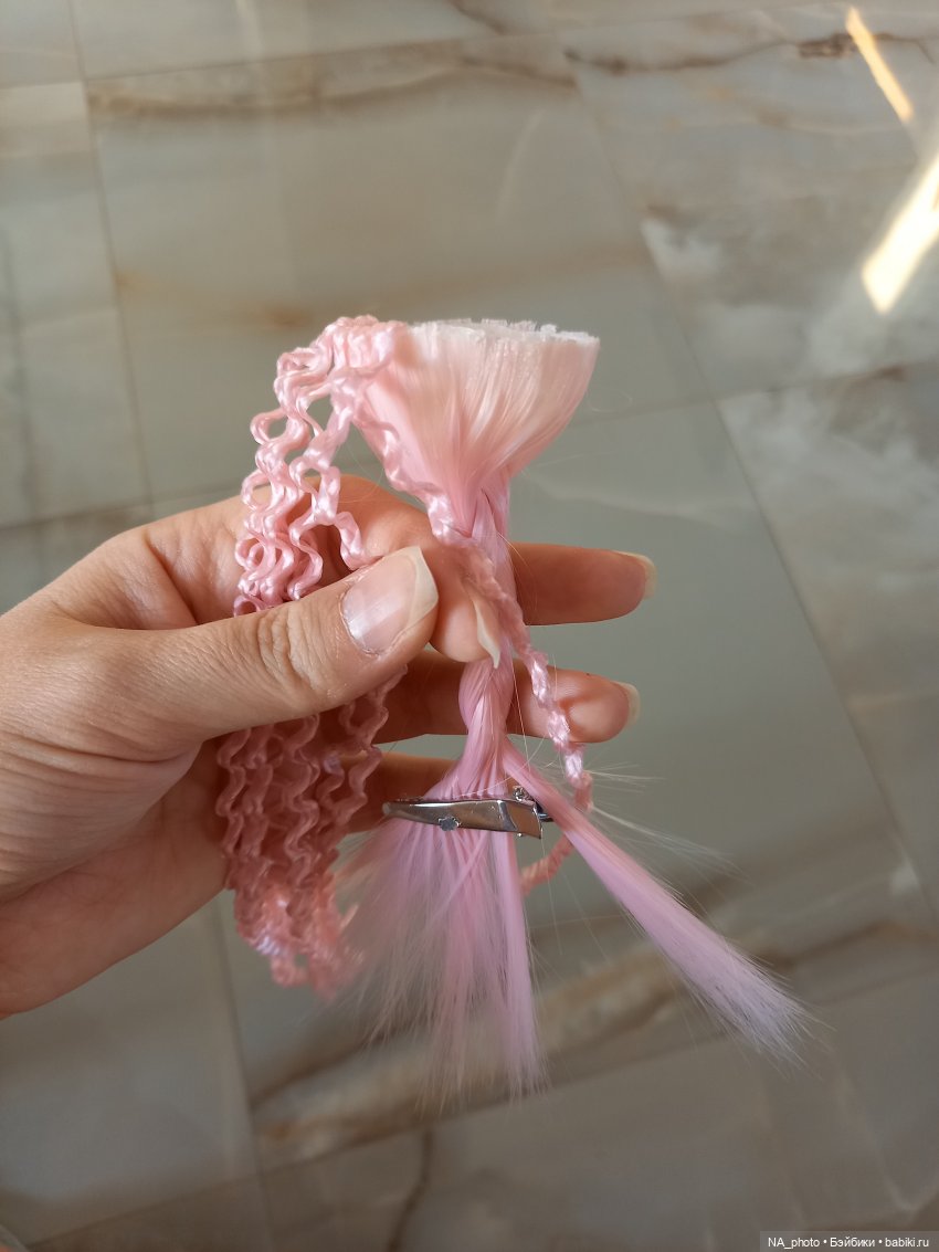 Как сделать парик самой из косичек (фото 3)