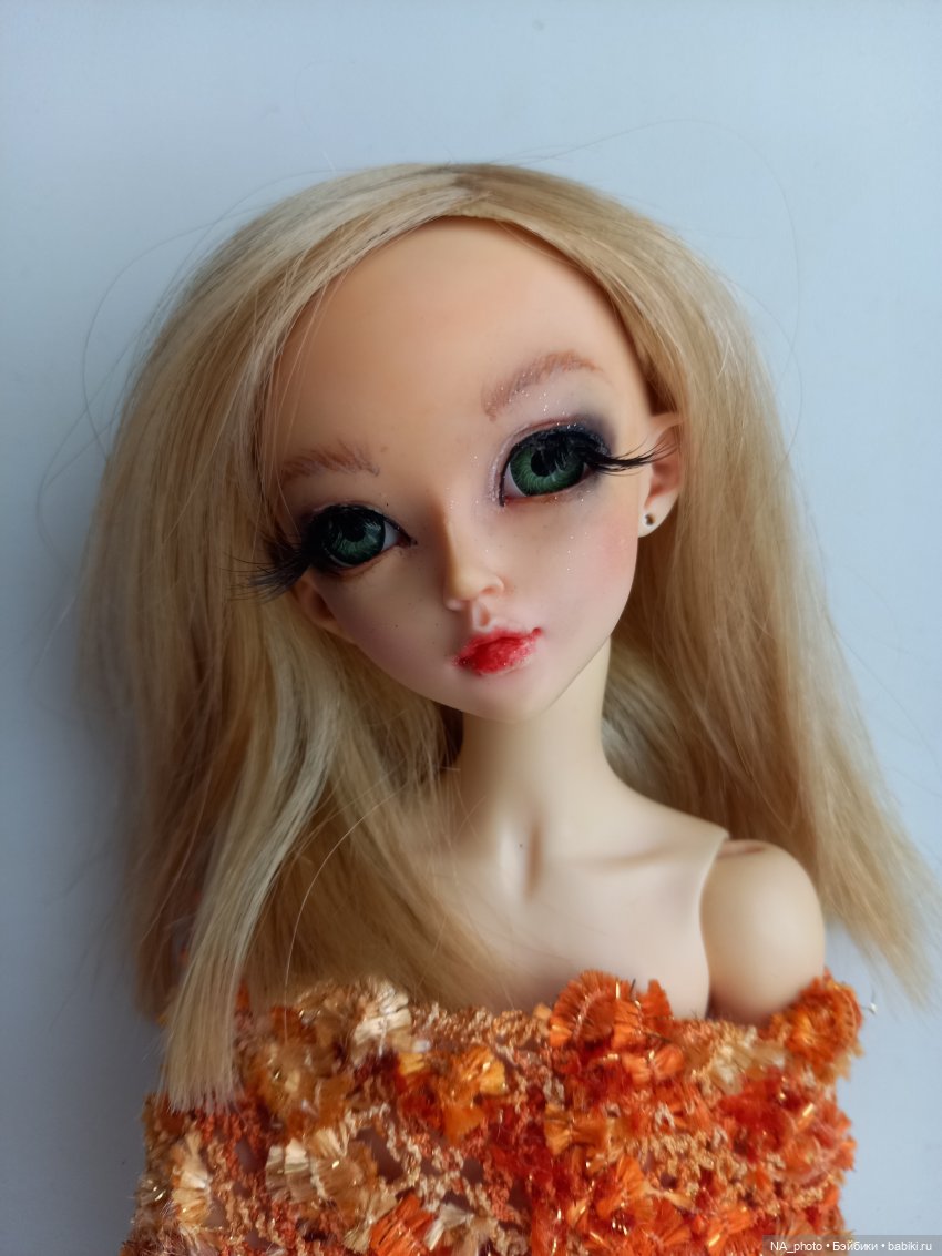 Проколола уши кукле впервые (фото 2)