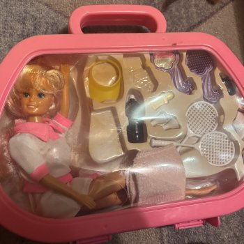 Здравствуйте дорогие мои, никто не помнит кто это ?