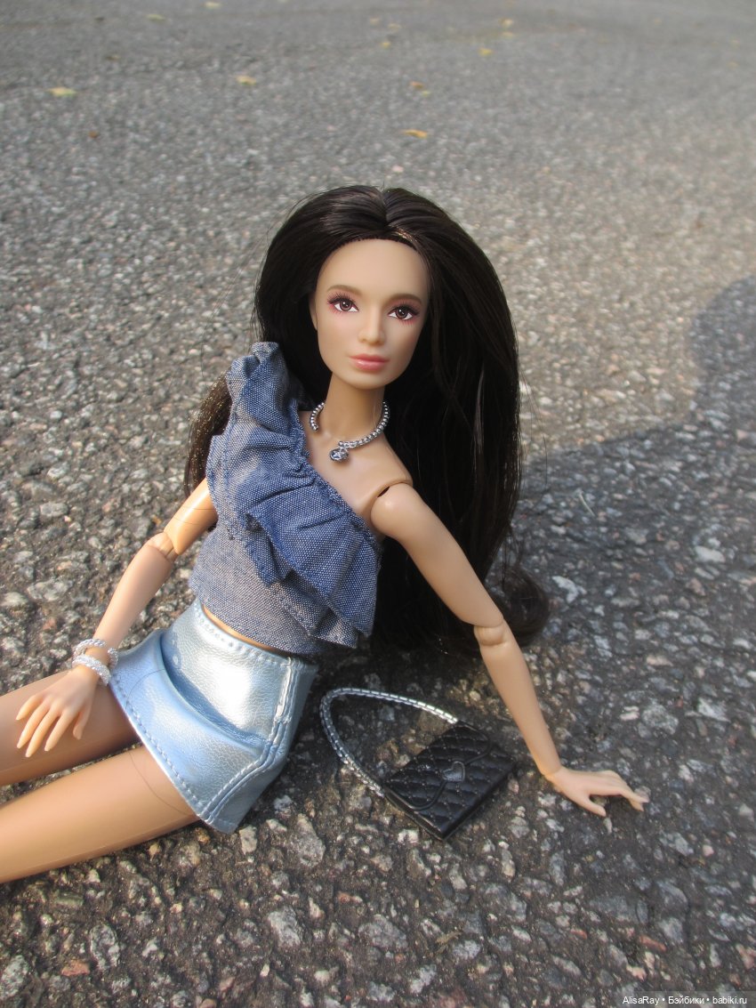 Ксири гуляет🍃 — Аналоги Барби и куклы 1/6: клоны 90