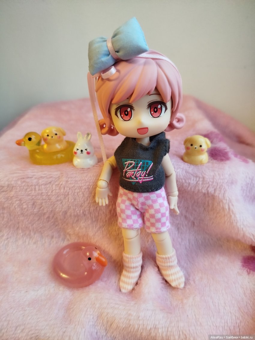 Девчуша Ими осваивается и играет🌸🐰 (фото 4)