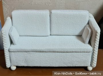 Диван и вазочки на школьную ярмарку (фото 2)