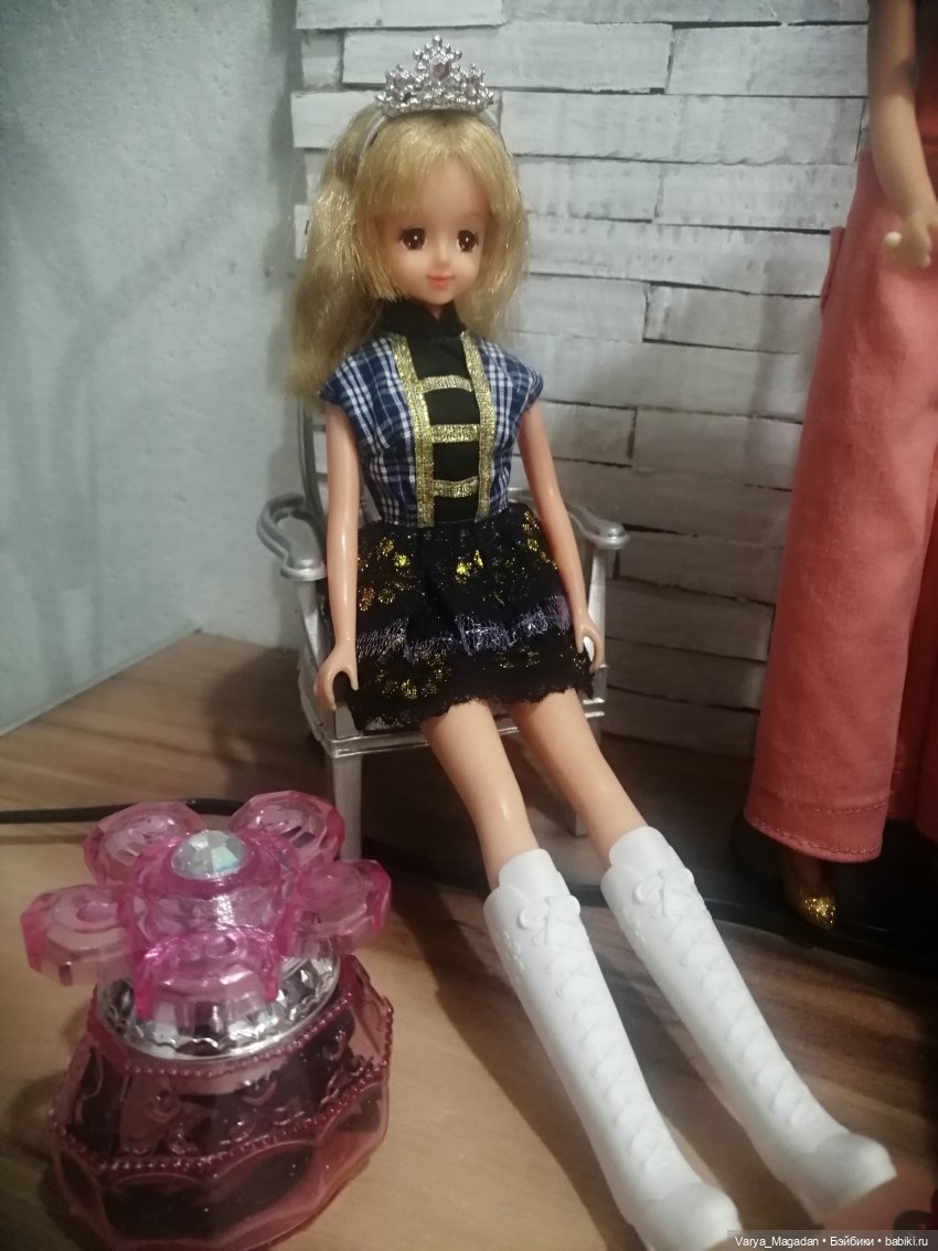 Дженни и ее подруги от Такара (фото 4)