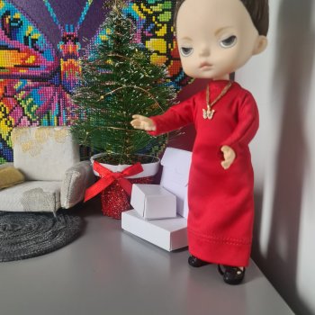 Открытие подарков и продолжение праздника