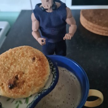 Как Вениамин  печенье лепил и лопал