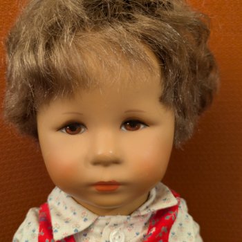 Как оказалось Кэти Круз куколка