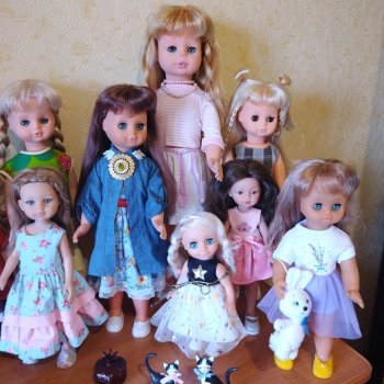 Гостьи из гдр ,  проездом из детства