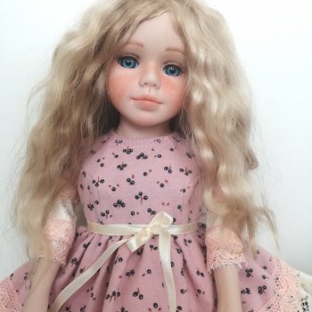 Модный приговор для фарфоровой куклы