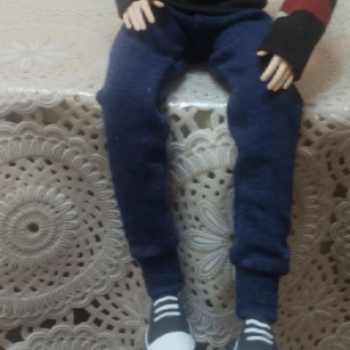 Спортивные штаны из носков для Кена. Инструкция