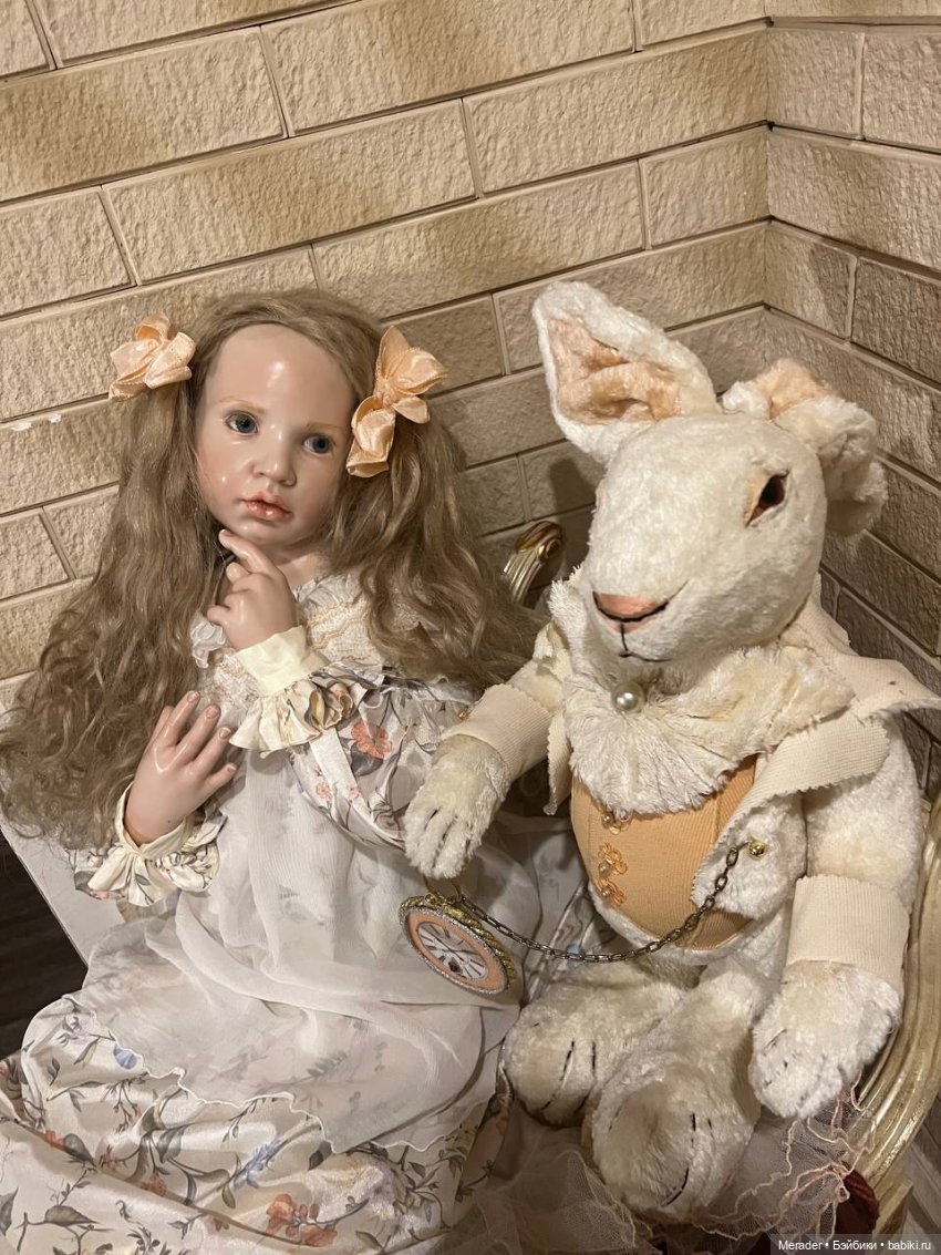 Кукла Алиса в Стране Чудес 2010 Hildegard Gunzel
