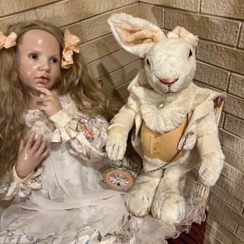 Кукла Алиса в Стране Чудес 2010 Hildegard Gunzel