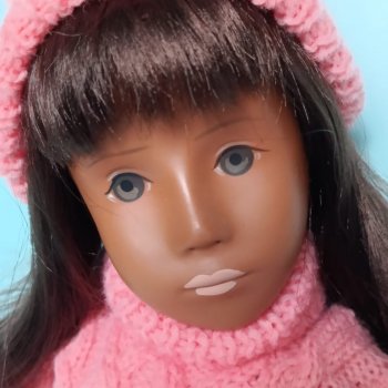 Невероятная ранняя брюнеточка Gotz от Sasha Doll Morgenthaler