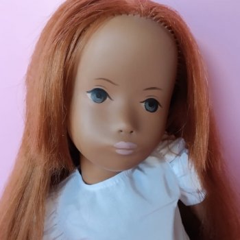 Яркий цветочек моей коллекции🌺 Sasha “no nose” Gotz от Sasha doll Morgenthaler