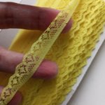 Кружево жёлтое капроновое  18 м