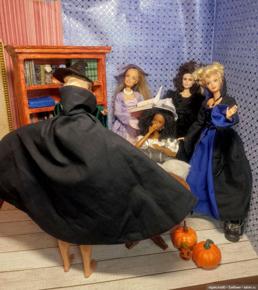 Хеллоуиновское — Кукольные фотоистории и сериалы: комиксы