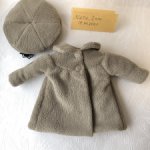 Комплект пальто и берет для куклы Паола Рейна (Paola Reina)