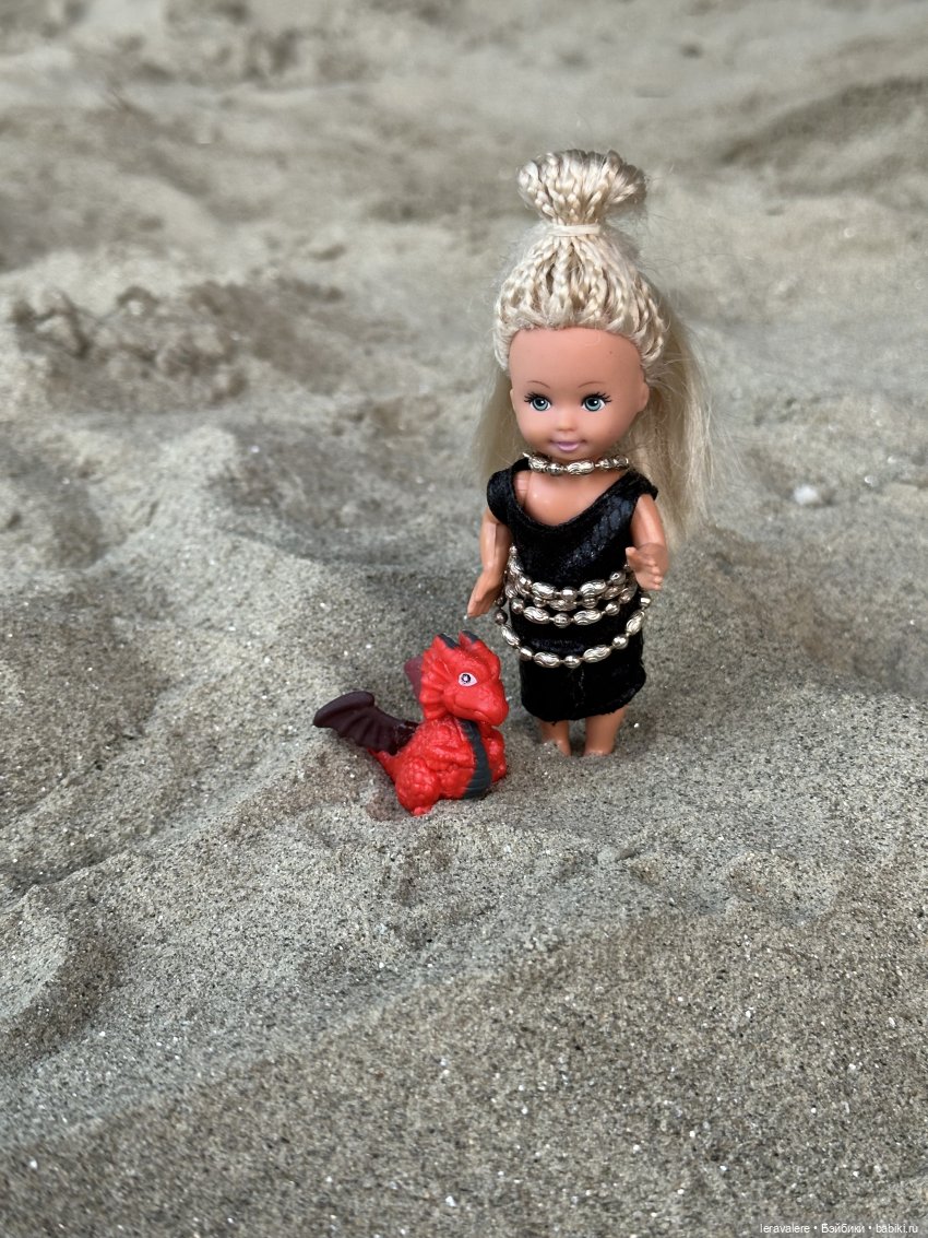 Полинка бурерожденная, мать дракона, первая своего имени (фото 2)