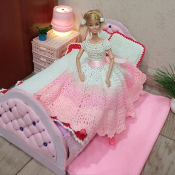 Каждой кукле по кроватке