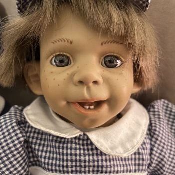 id love to hear from other D Anton Jos Dolls owners out there