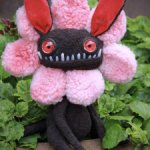 Монстрик Ромашка с заячьими ушами