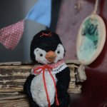 Пингвиненок в воротничке