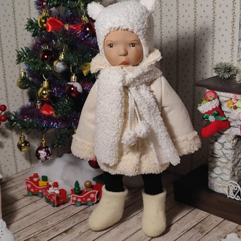 Зачем тебе такая....