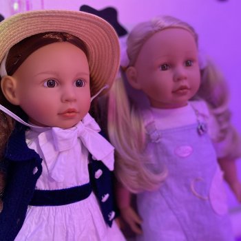 Сесилия и Эмилия Colette