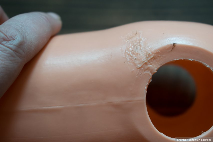 Санаторное лечение: март-апрель. Прошиваем усы игрушке - приводим в порядок волосы - паяем разрывы и диски