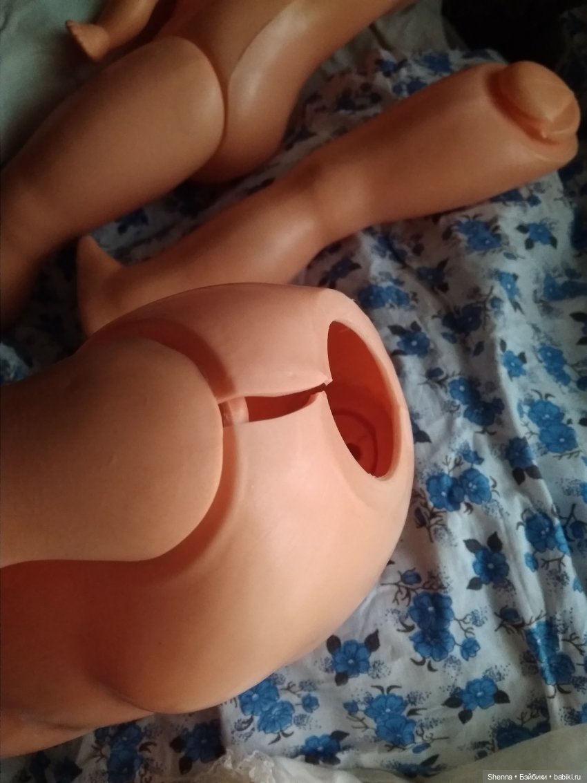 Санаторное лечение: март-апрель. Прошиваем усы игрушке - приводим в порядок волосы - паяем разрывы и диски