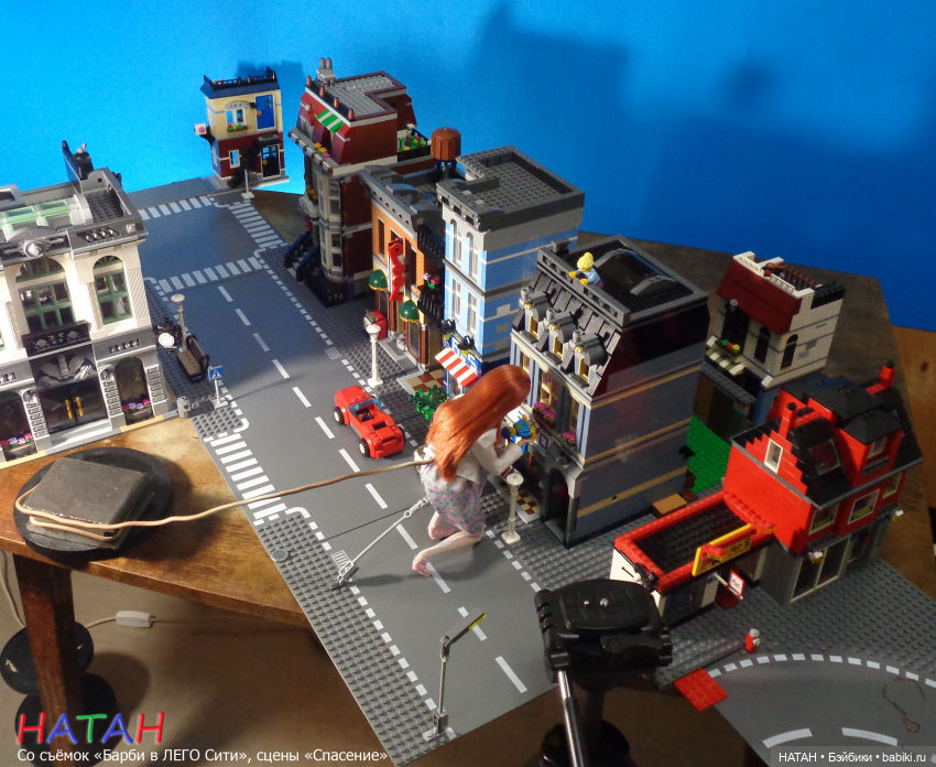 Со съёмок «Барби в ЛЕГО Сити», сцены «Спасение»