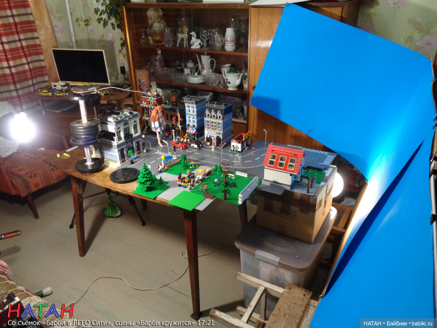 Со съёмок «Барби в ЛЕГО Сити», сцены «Барби кружится»