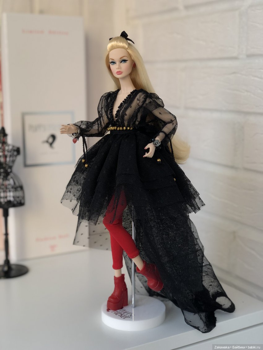 Платье «Алиса в стране чудес»