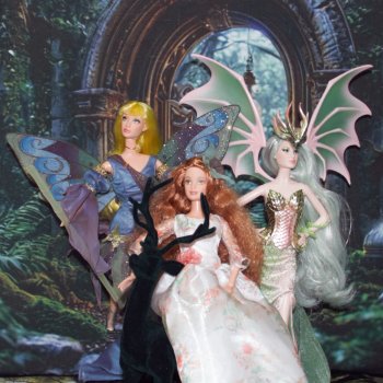 О тех, кто правит Лесом: Фея, Эльф и Дракон или самая нежная Барби