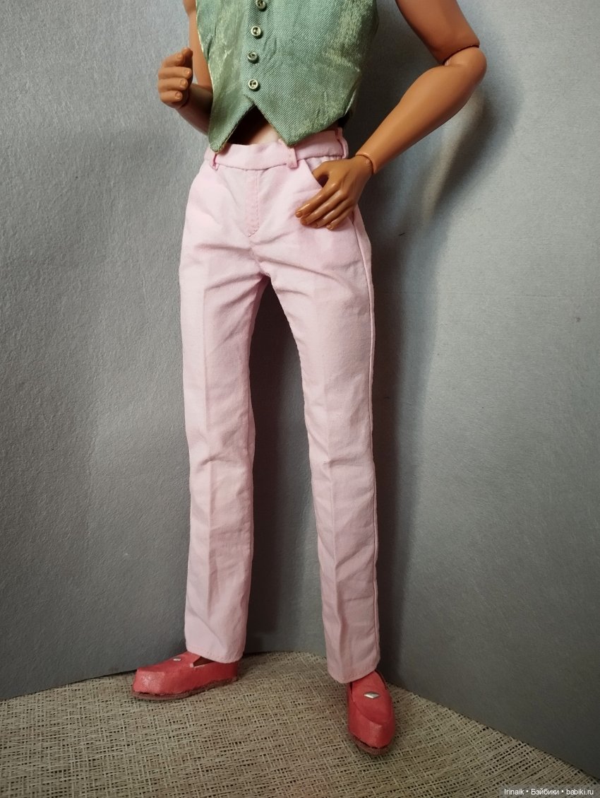 Розовые лоферы с серебряной фурнитурой Розовые лоферы с серебряной фурнитурой