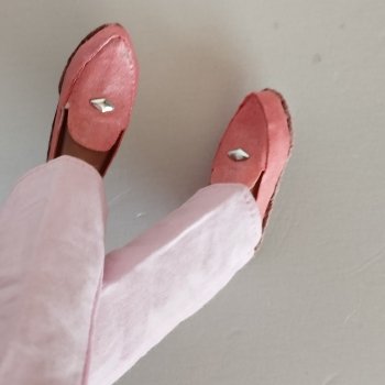 Где взять ботинки?