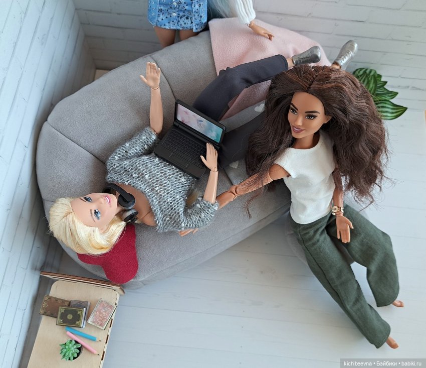 "Да" и "нет" не говори, черный с белым не бери: как наглые девицы на бал собирались (фото 5)