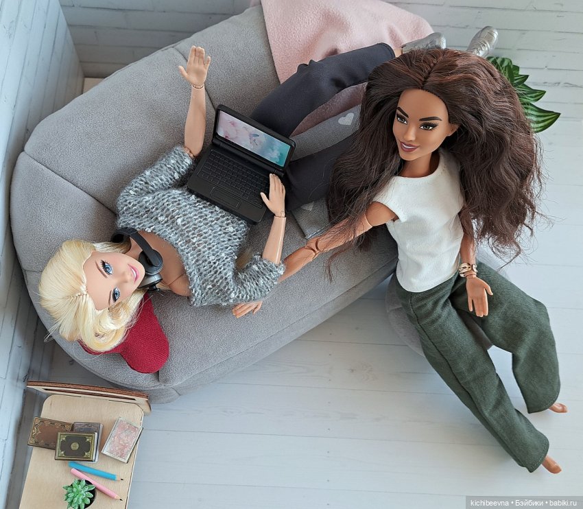 "Да" и "нет" не говори, черный с белым не бери: как наглые девицы на бал собирались (фото 7)