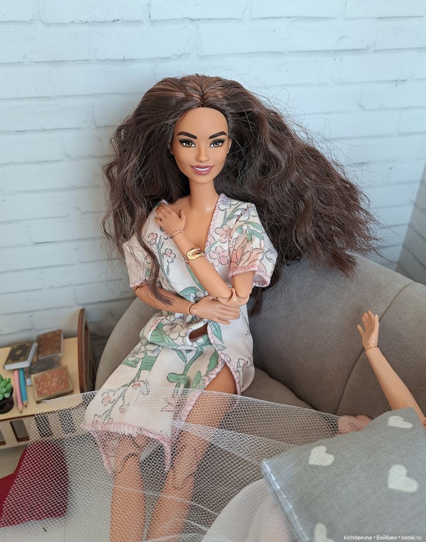 "Да" и "нет" не говори, черный с белым не бери: как наглые девицы на бал собирались