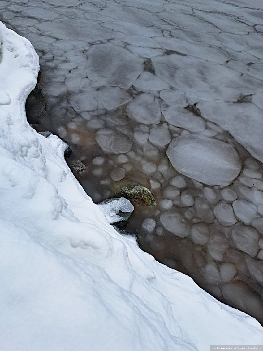 Танцева-а-а-ла булка с маком, булка с маком