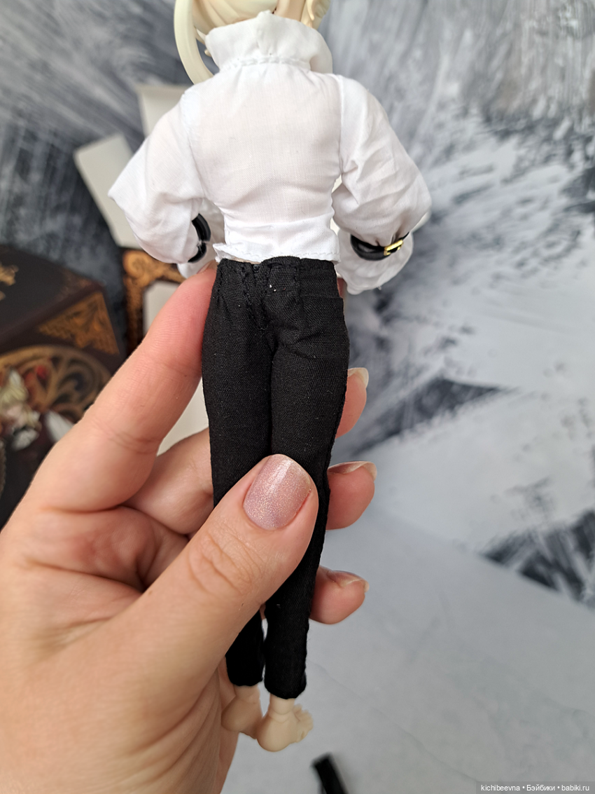 Восьмомарта прошла, а подарочек остался