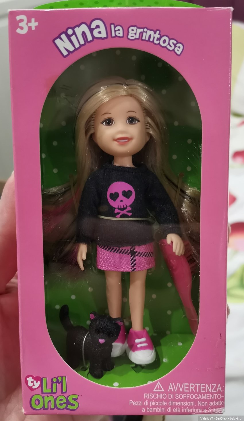 Li'l Ones Nina la grintosa