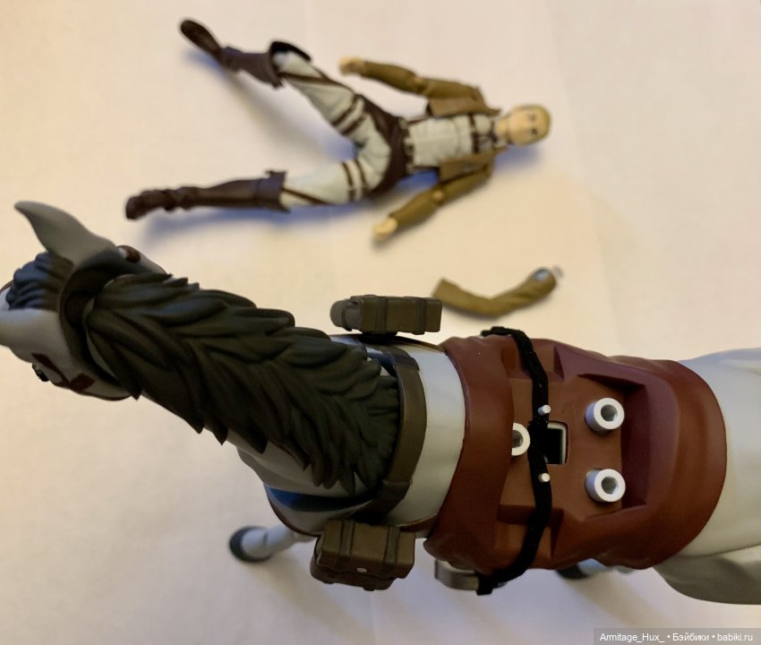 FIGMA — распаковка Erwin Smith (фото 9)