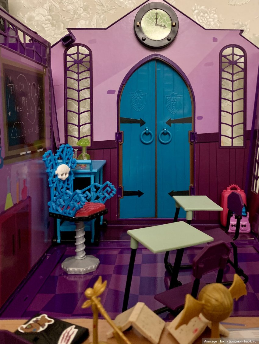 Мой обзор на «Школу монстров» и обзор на коллекцию монстров и куколок формата монстров (фото 7)