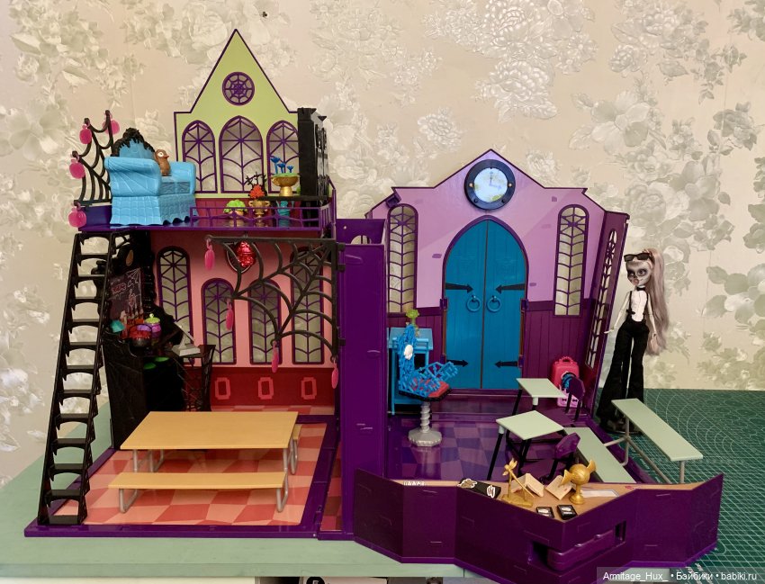 Мой обзор на «Школу монстров» и обзор на коллекцию монстров и куколок формата монстров (фото 8)